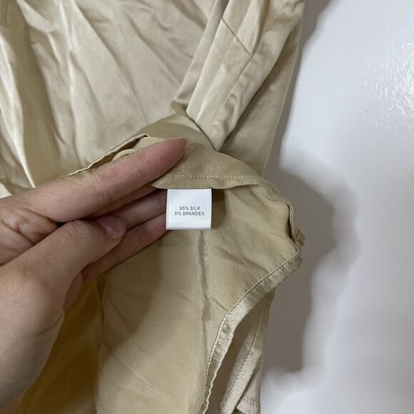 ST. JOHN golden beige silk shell round neck tank top size medium - Picture 3 of 4